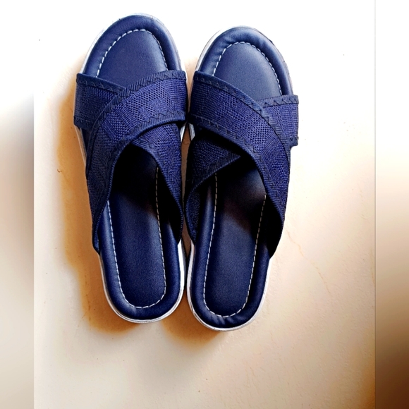 Women's New Navy Blue Casual Slip On Wedges - Picture 2 of 6